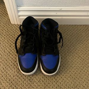 Size 5Y navy blue Nike Jordan’s